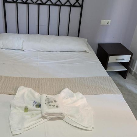 Hostal Europa Tarragona Exterior photo
